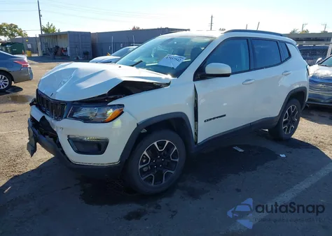 2019 Jeep Compass Upland Edition 4X4 из США, поврежденный, VIN 3C4NJDAB9KT807942